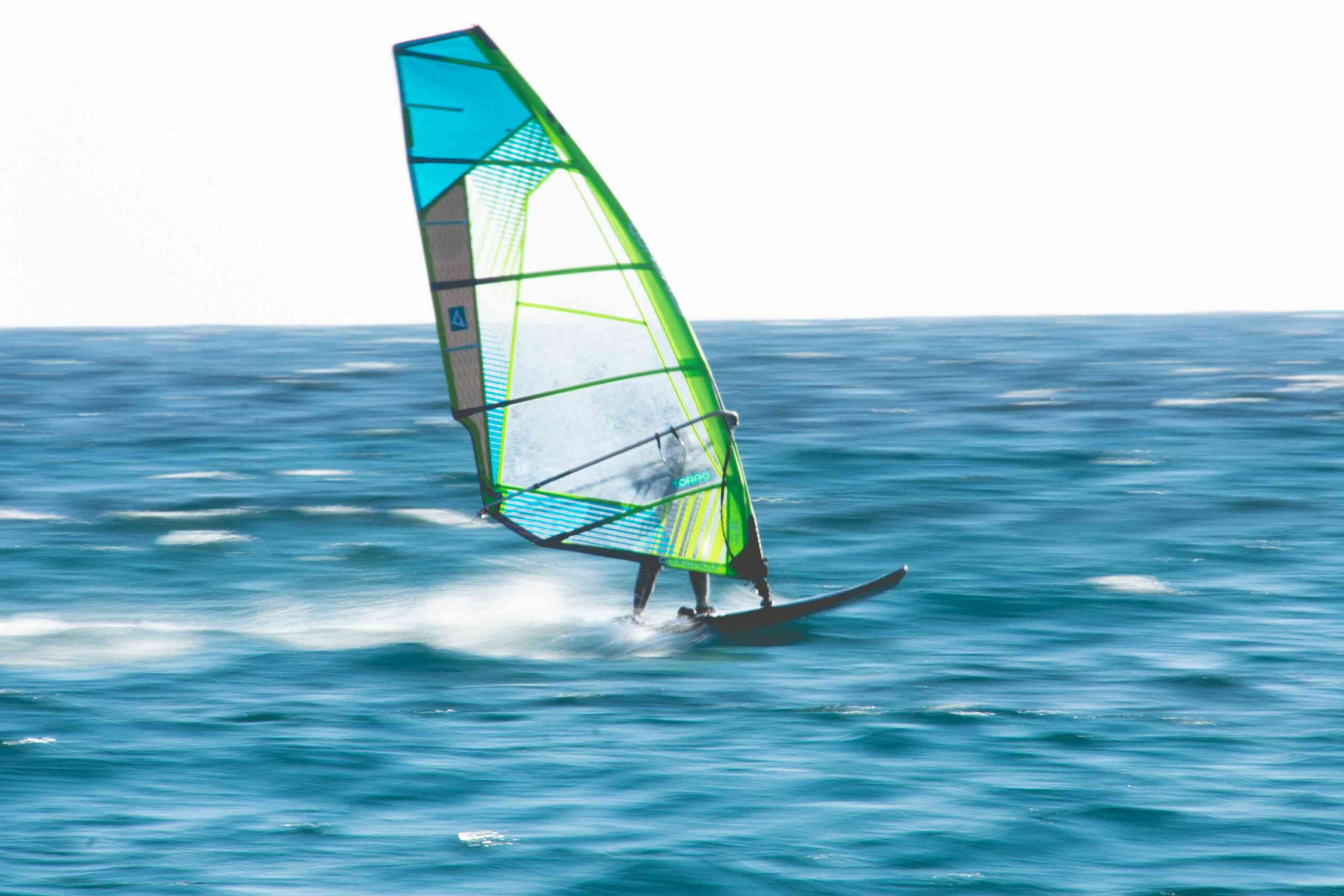 windsurfing